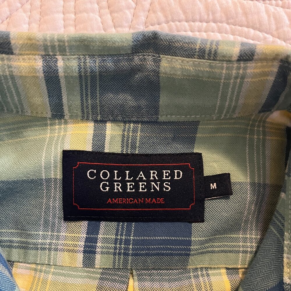 COLLARED GREENS SZ MEDIUM 100% COTTON LS DRESS SHIRT - MADE IN AMERICA